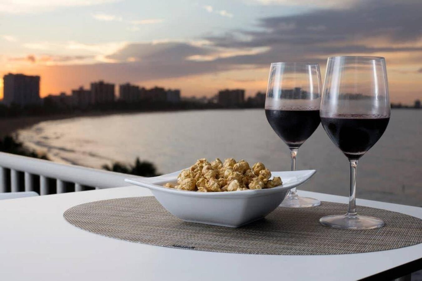 Pr Rentals Beach Front Penthouse A 604 Сан Хуан Екстериор снимка